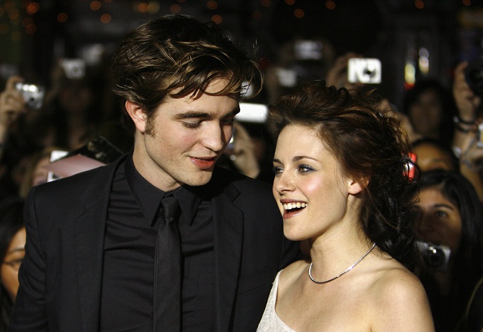 Kristen Stewart Cheating: Robert Pattinson 'Heartbroken and Angry ...